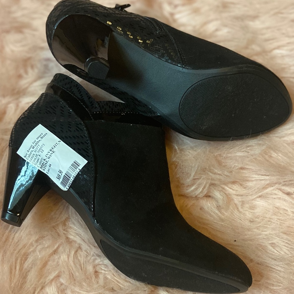 Karen Scott booties